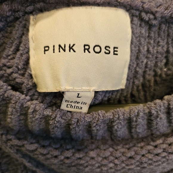 Euc crop cabel knit sweater - Picture 2 of 4